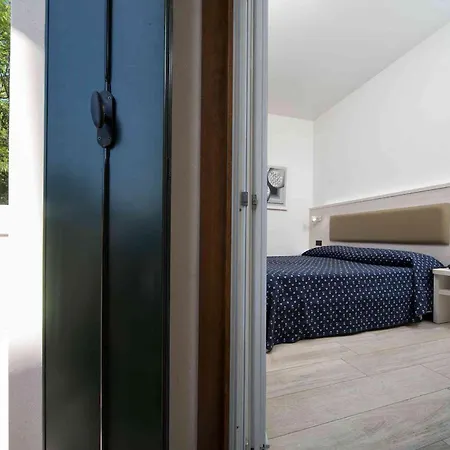 Alloggi Liviana Pontecorvo Pensionat 4*